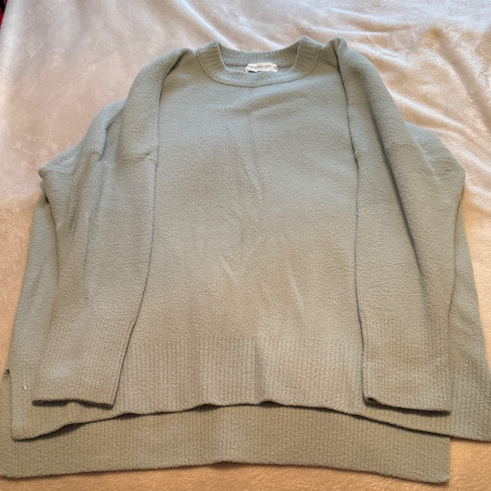 Abercrombie & Fitch Sweater